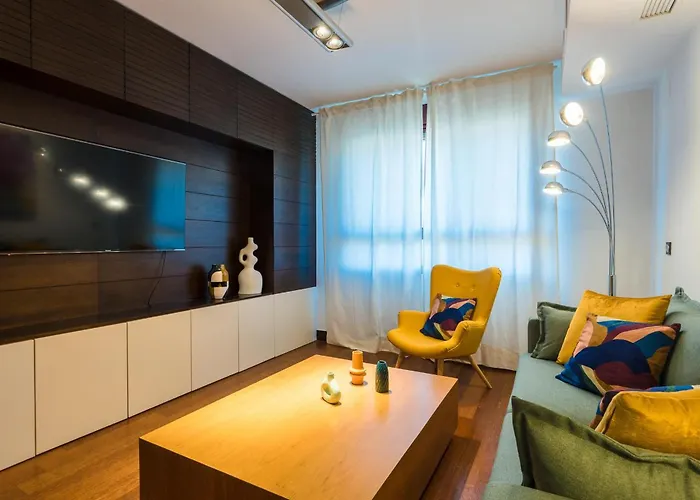 San Bernardo Free Parking * Sevilla